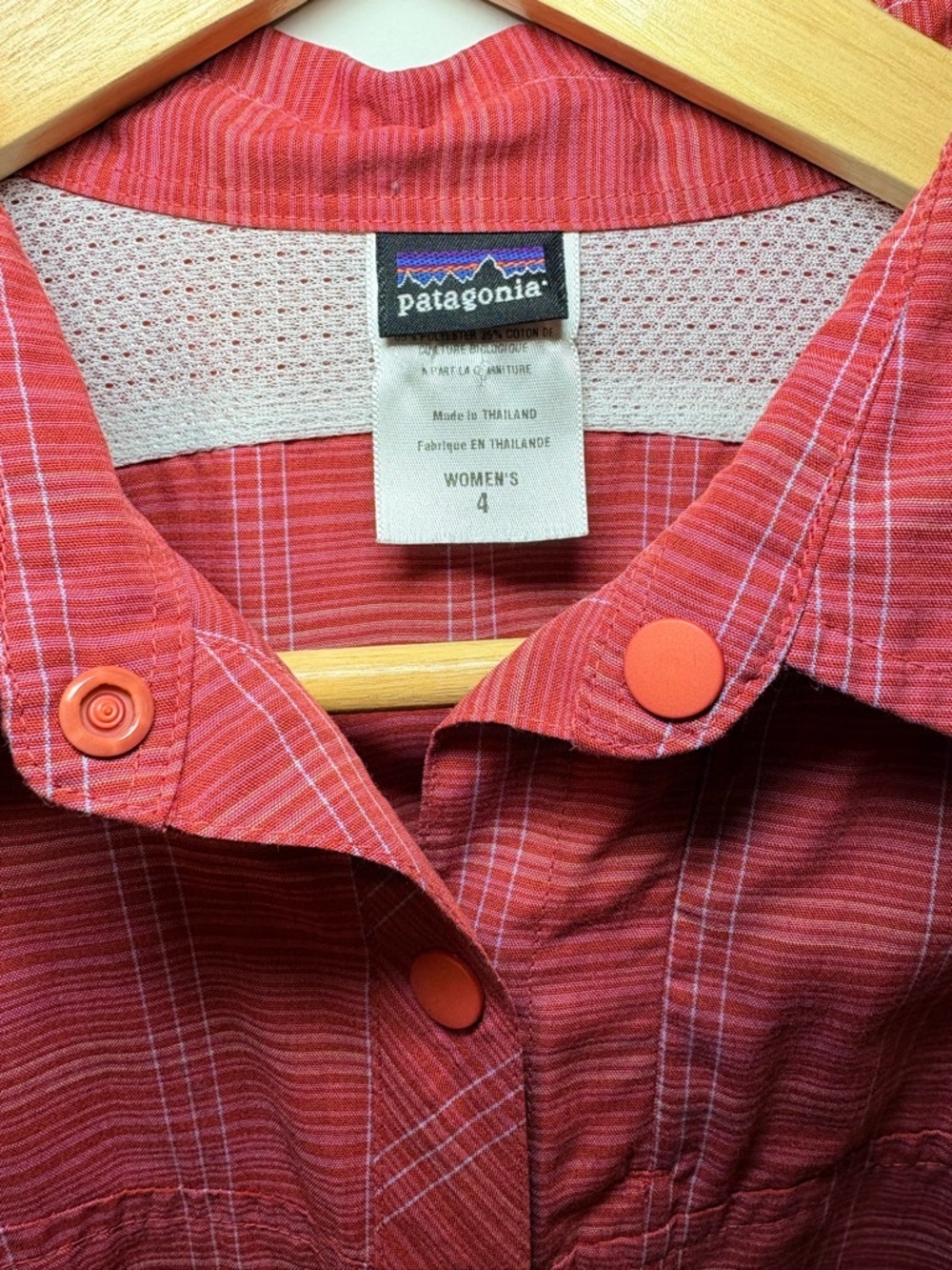 Patagonia Women’s Pink/Red Plaid Hiking Snap Front Shirt Size 4 - Picture 3 of 7
